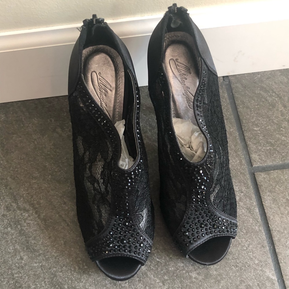Peep toe lace and satin heels
